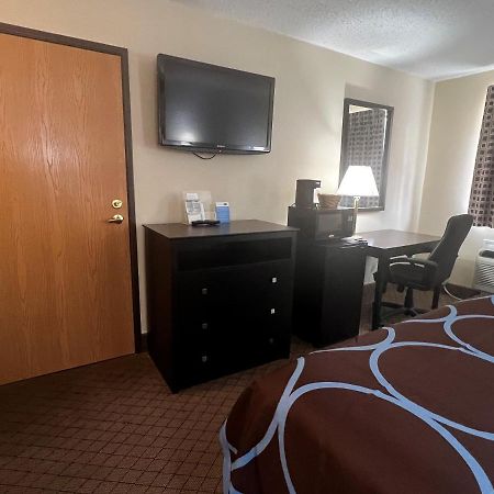 Hotel Super 8 By Wyndham Cleveland Tx Zewnętrze zdjęcie